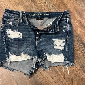 Women’s American eagle size 4 shorts